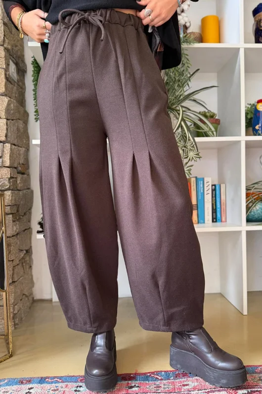 Oxford Stretch Herringbone Box Pleat Pant Chocolate
